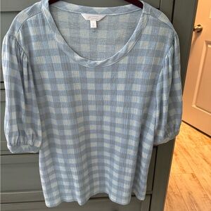 Lauren Conrad short sleeve shirt size large , blue & white worn once